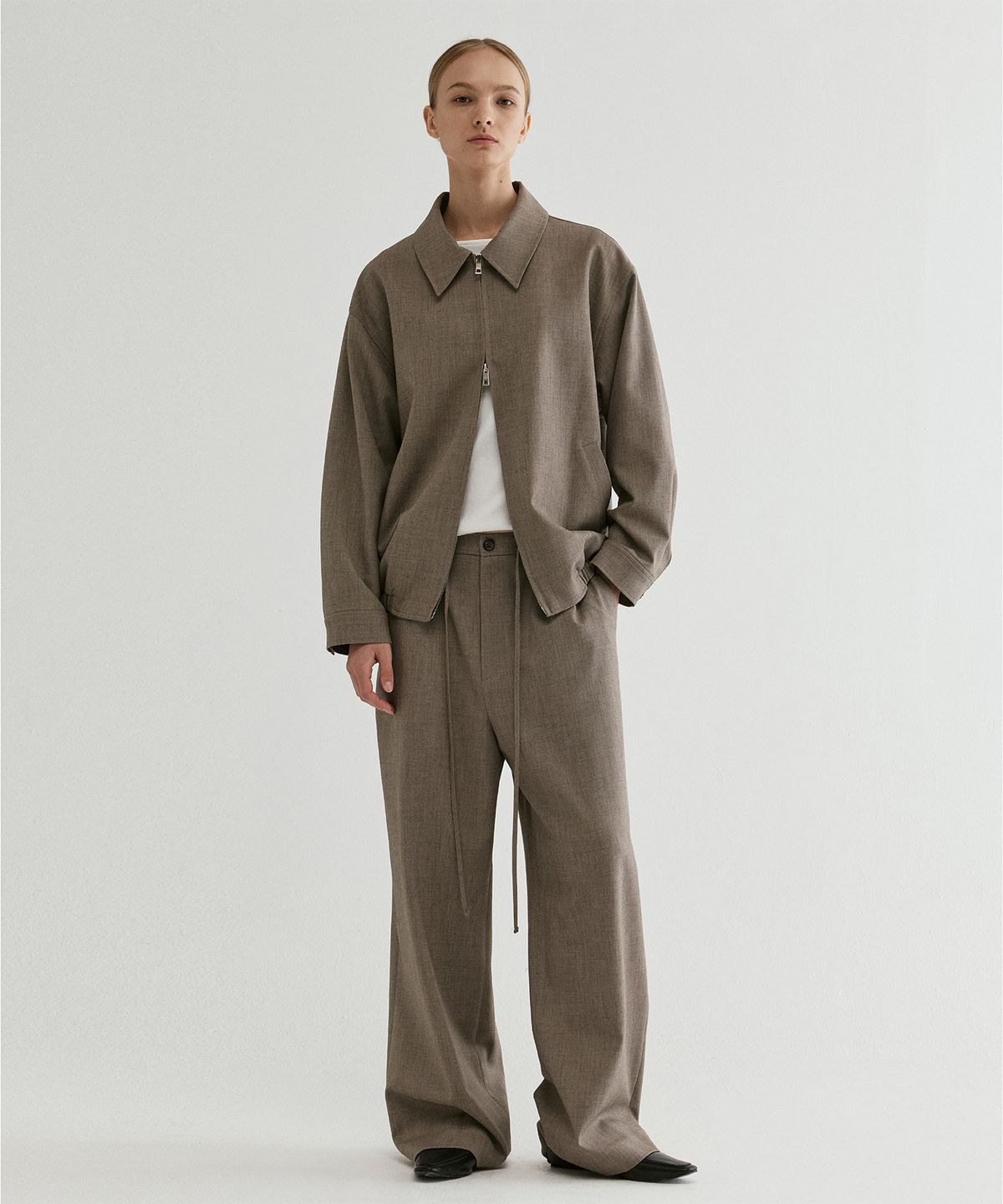 프롬웨얼(FROMWHERE) Wide Easy Drawstring Pants Beige