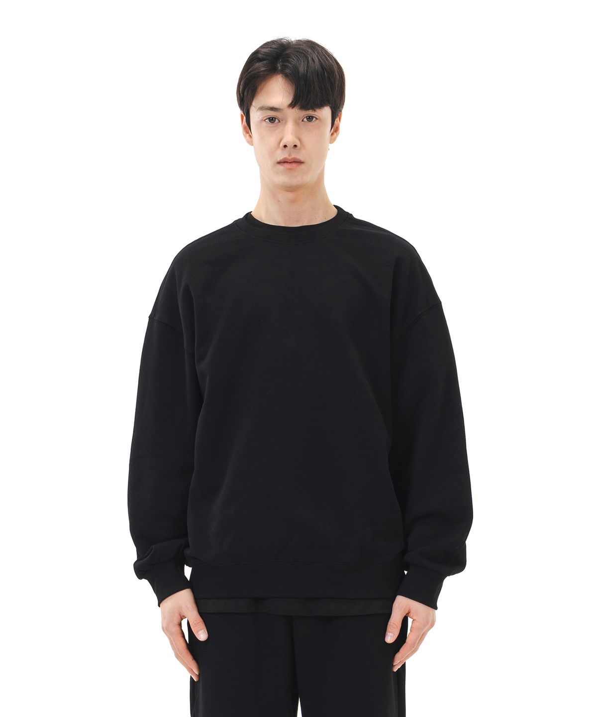 르커스텀(LE CUSTOM) 더 에센셜 무지 오버핏 맨투맨 (블랙)