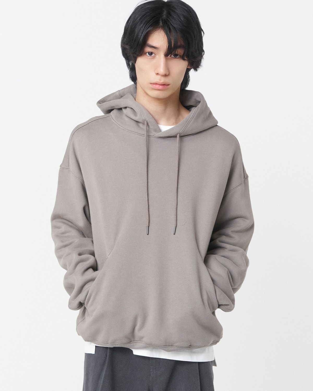 미세키서울 맨(MISEKISEOUL MEN) Invisible pocket darted hoodie DUSTY BEIGE