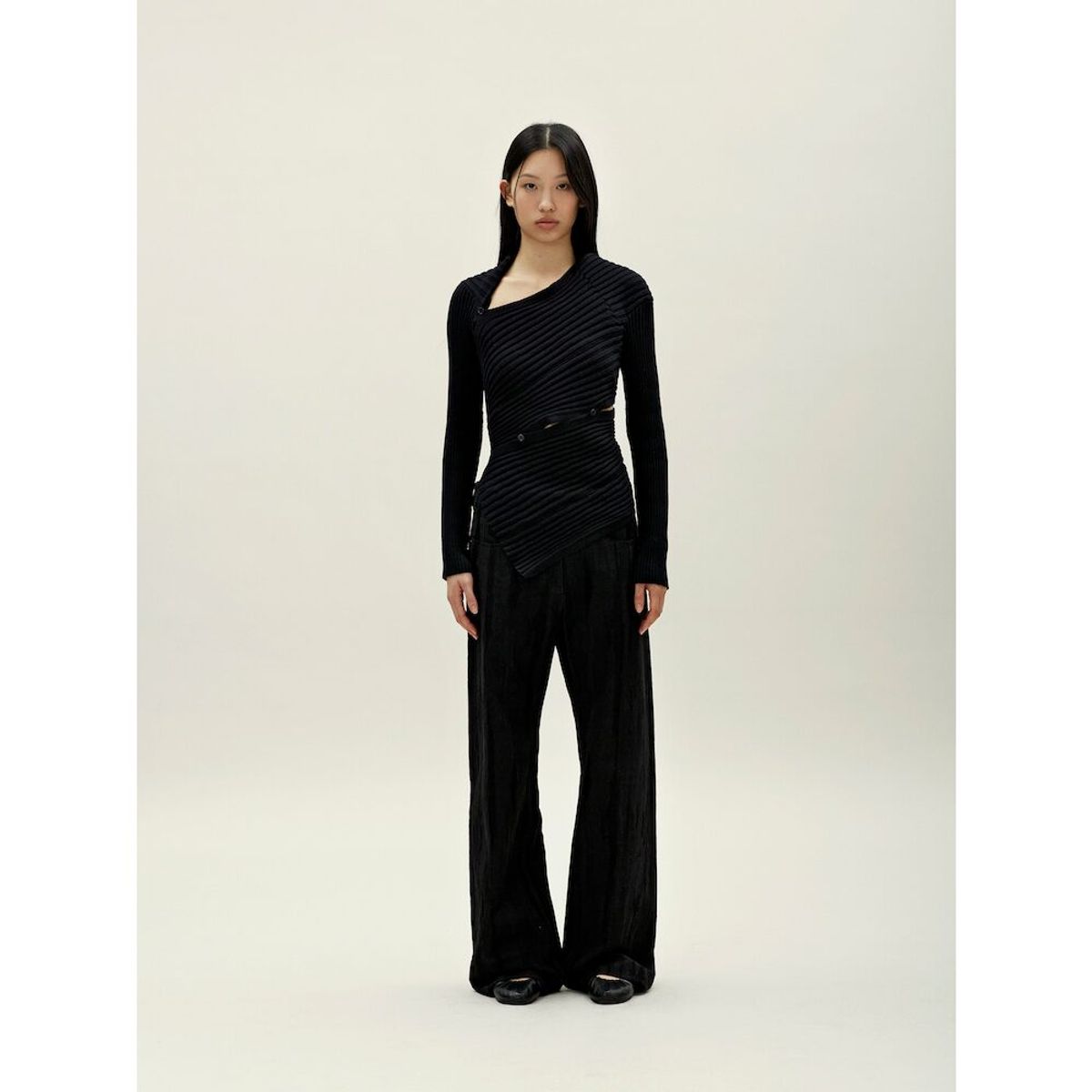 앙개(ANGGAE) Ribbed Snake Cardigan  Black