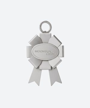 M.C Rosettes Metal Key Ring / Silver