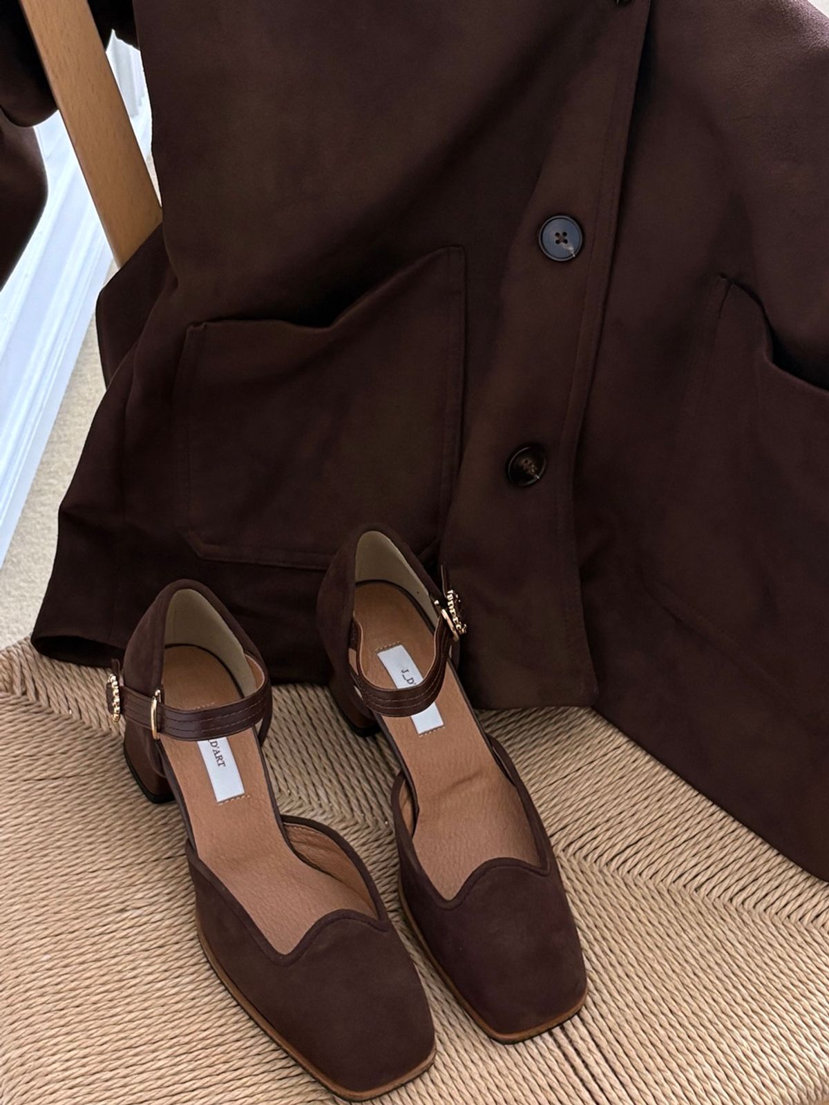 쥬다르(JEU DART) sarah maryjane pumps suede brown