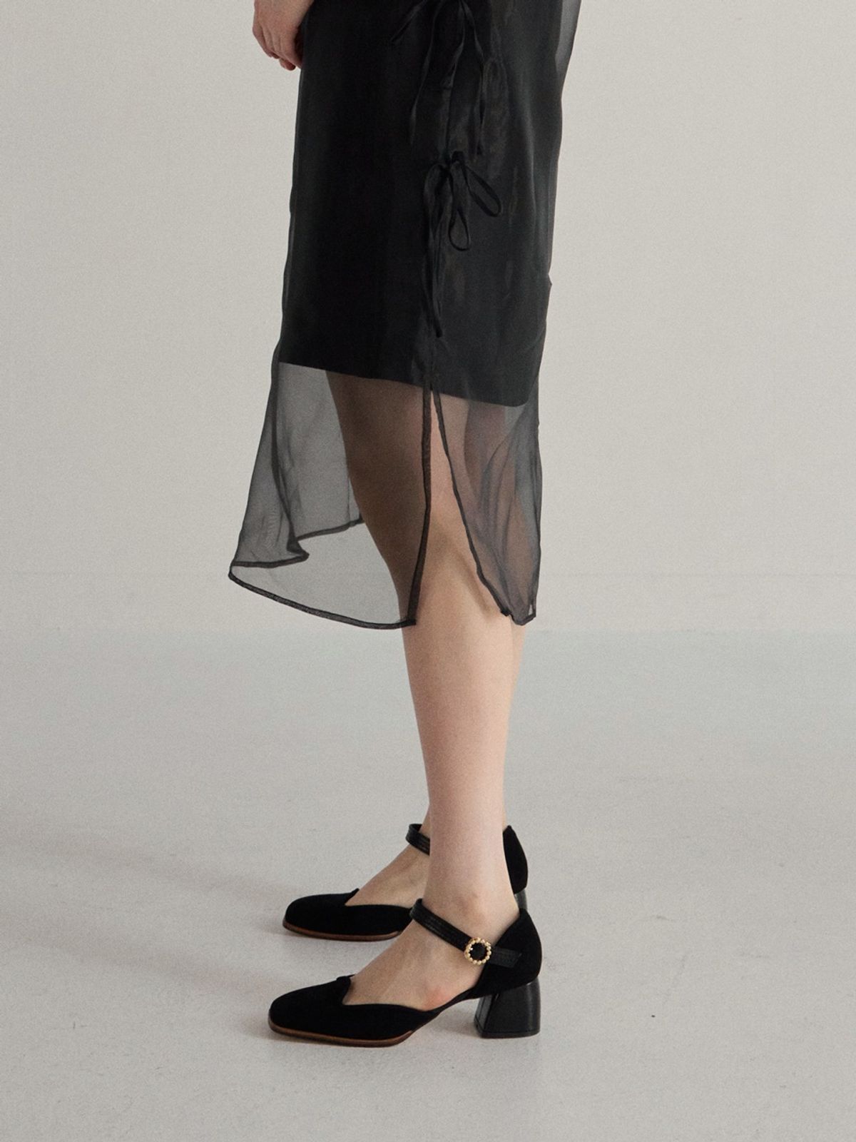 쥬다르(JEU DART) sarah maryjane pumps suede black