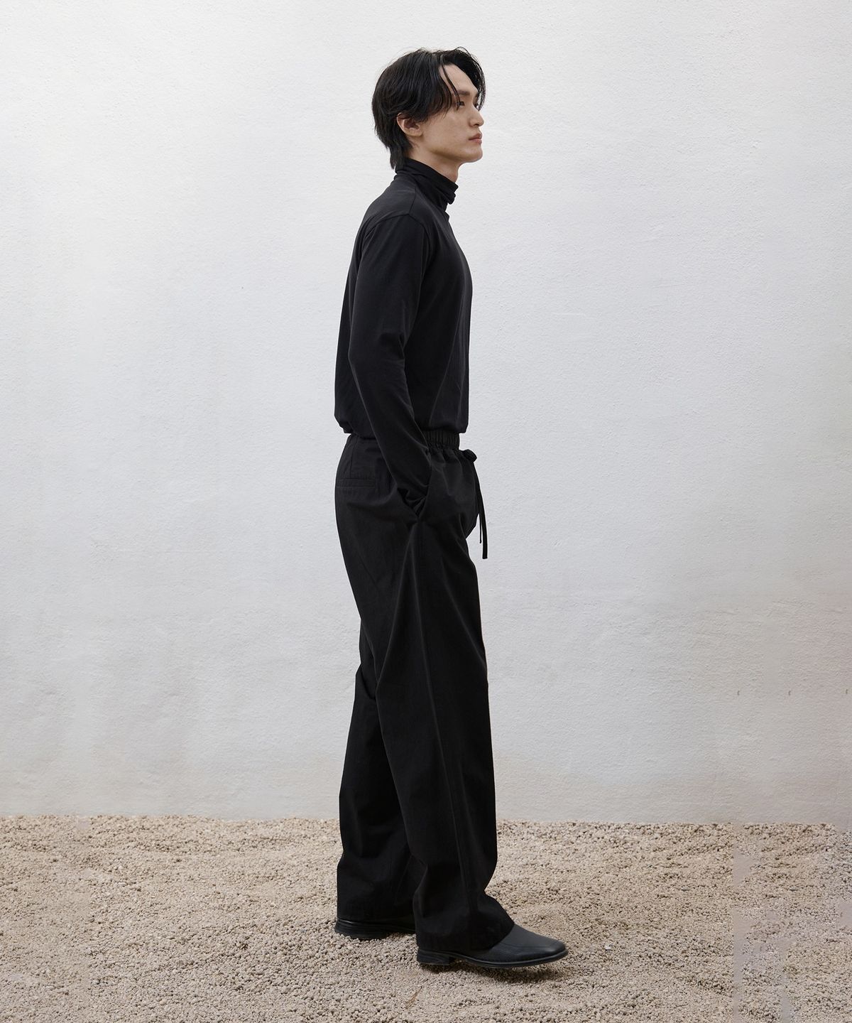 유스(YOUTH) Finger Hole L/S T-shirt - Black