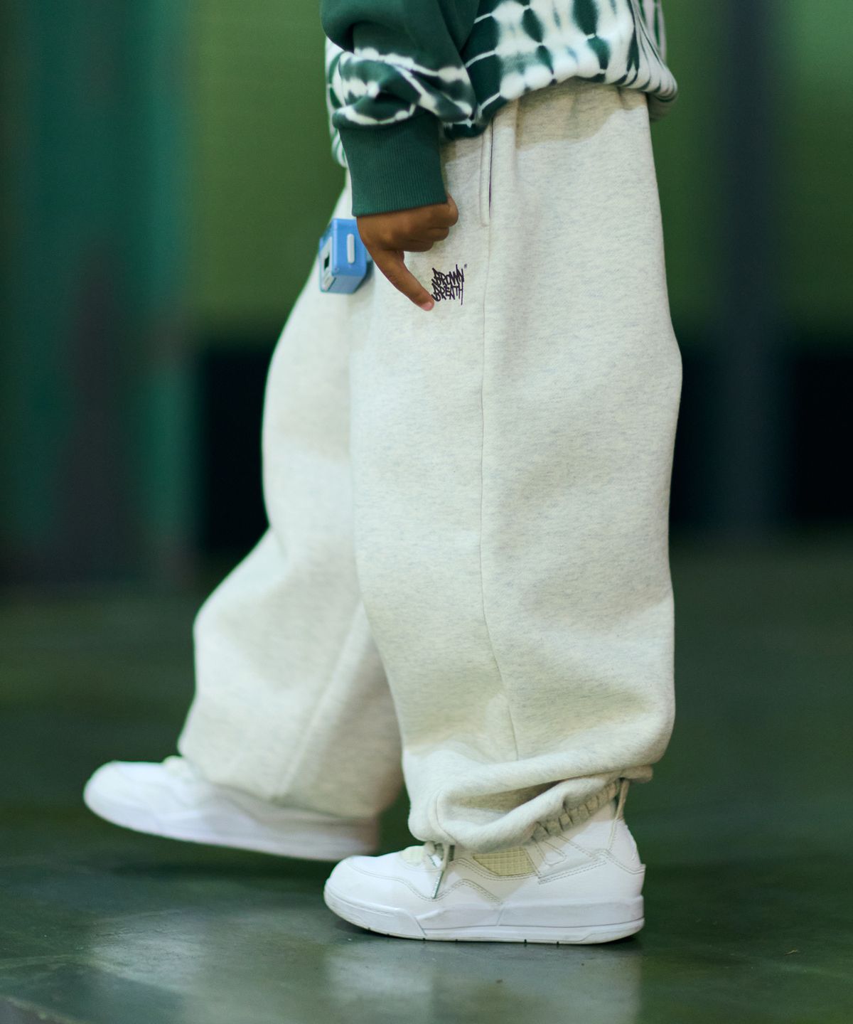 브라운브레스 키즈(BROWNBREATH KIDS) KIDS TAG SWEAT PANTS - OATMEAL