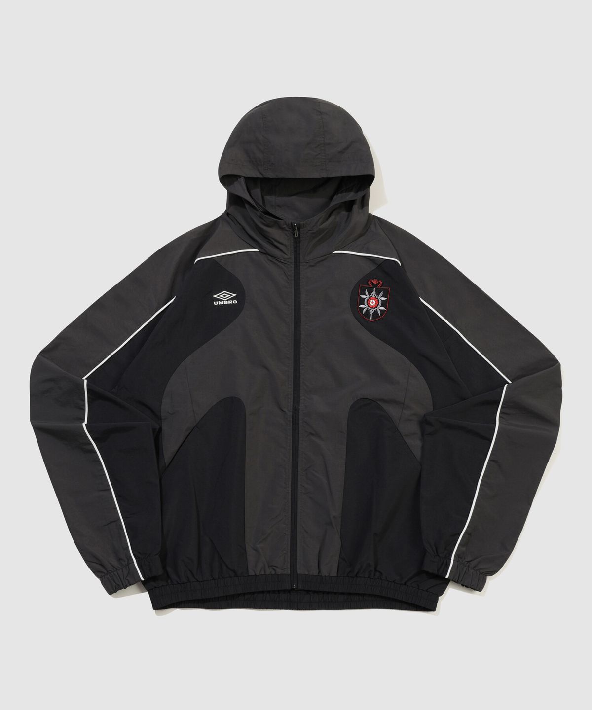 엄브로(UMBRO) [UMBRO X SLAM JAM] Rose Crest 마스크 자켓 블랙 UQ411CJKO2