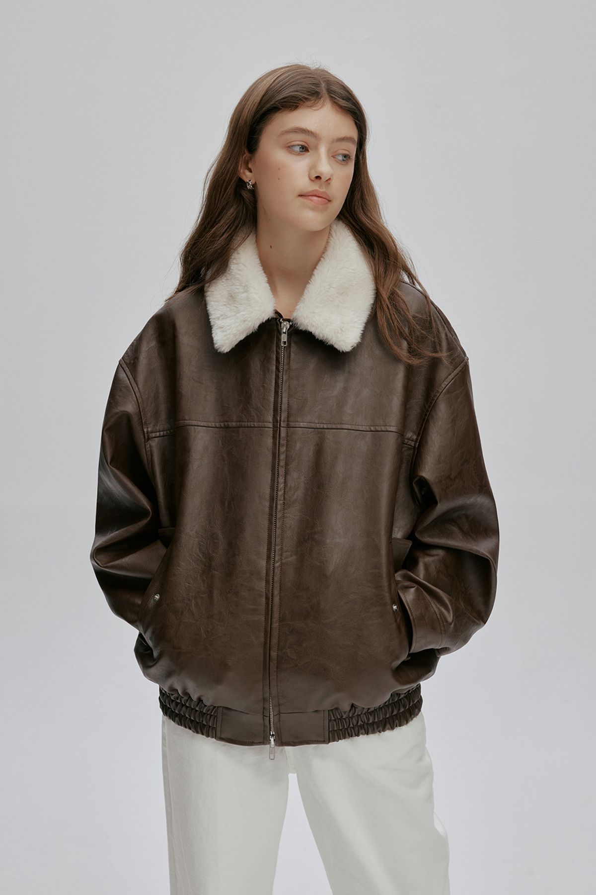 애프터아워즈(AFTERHOURS) DETACHABLE FUR COLLAR LEATHER BLOUSON (BROWN)
