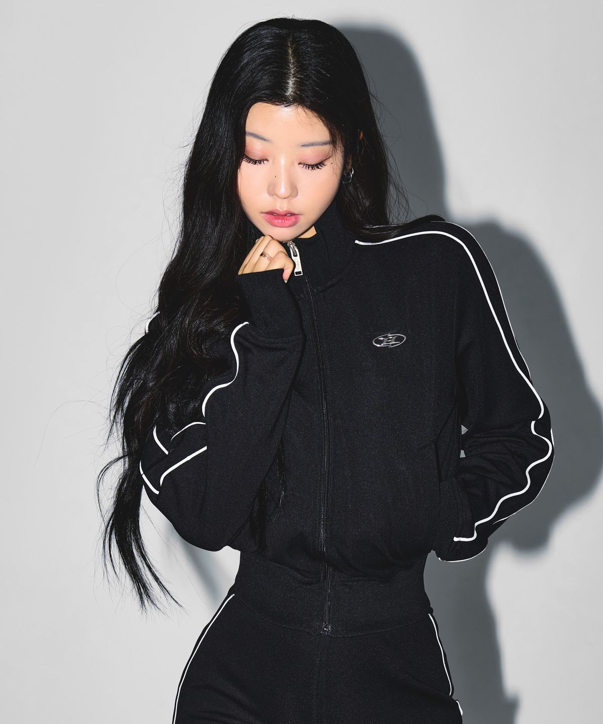 본투윈(BORN TO WIN) W PIPING LINE ZIP UP JACKET [BLACK]