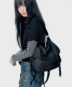 11AM30 Stud shoulder bag _ Black Jean