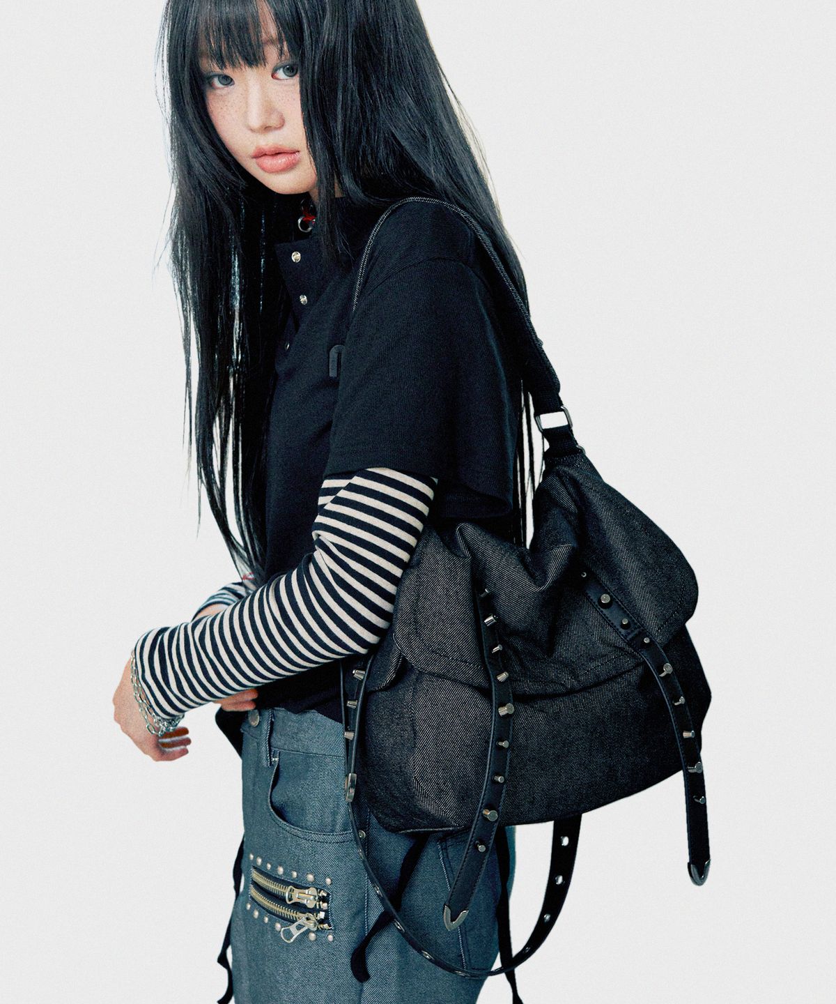 닐링(NILLRING) 11AM30 Stud shoulder bag _ Black Jean