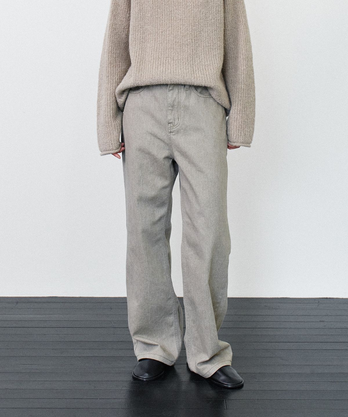 노티아(NOTIA) SEMI WIDE FIT WASHED DENIM PANTS - BROWN