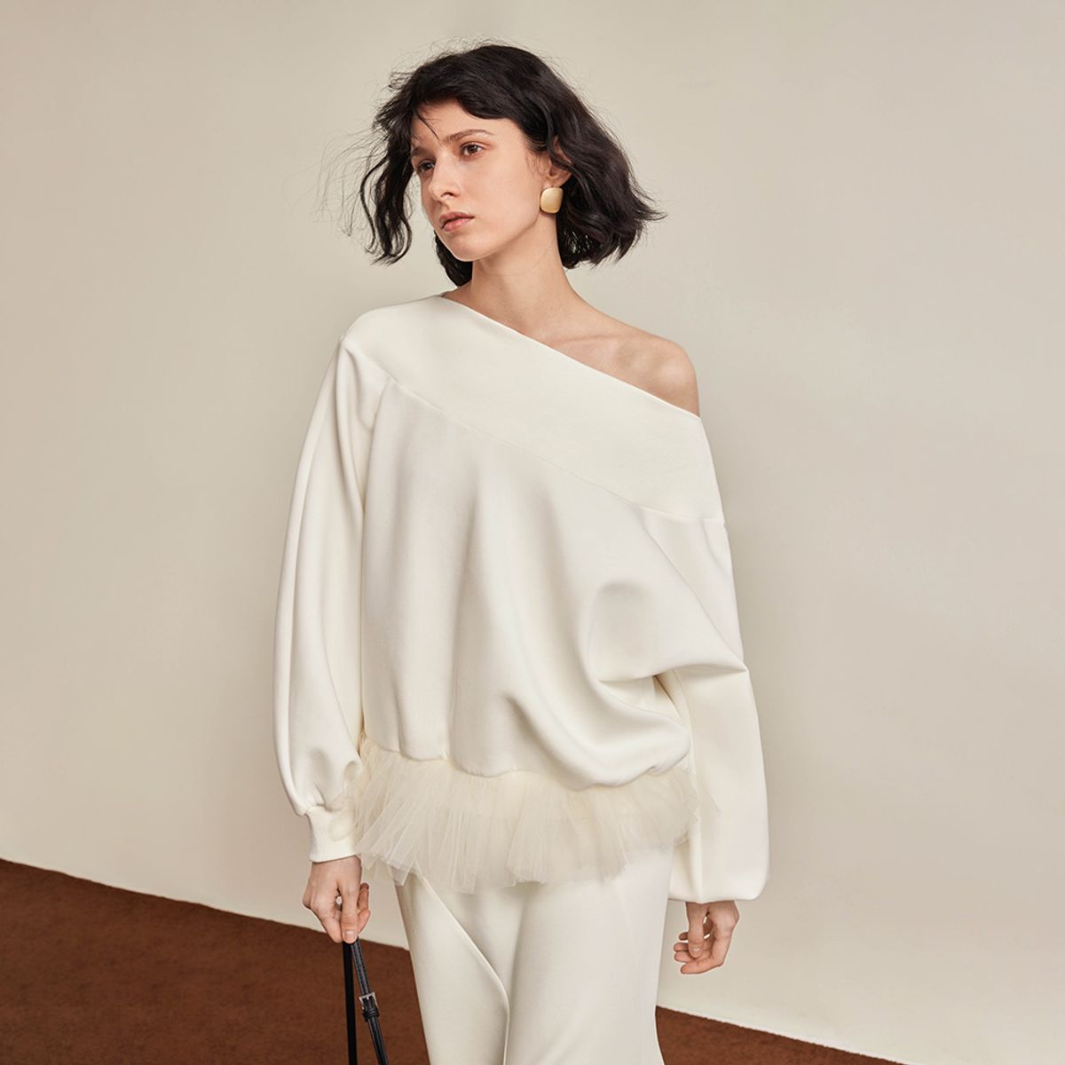 와이와이아이엠(YYIAM) YY_Spliced mesh french top