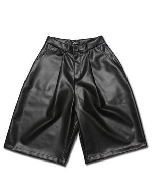 레더 원턱 버뮤다 쇼츠