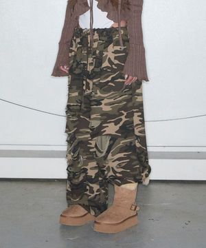 Destroyed Overwide Sweat Pants (CAMO)