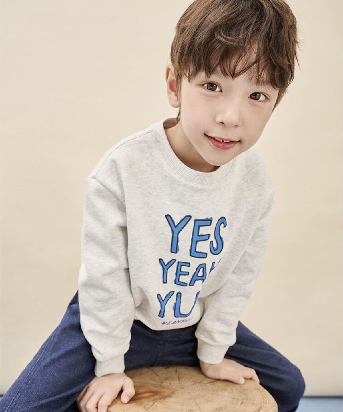 빈폴 키즈(BEANPOLE KIDS) 그래픽 스웨트 셔츠  라이트 그레이 (BI5941U082)