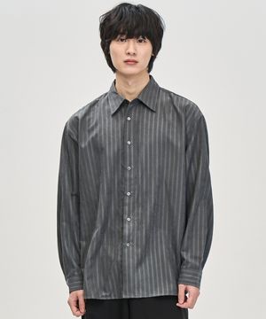 루즈핏 헤링본 스트라이프 셔츠 (CHARCOAL)