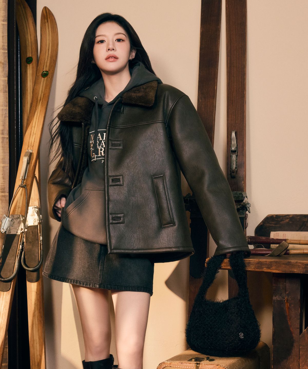 마리떼 프랑소와 저버(MARITHÉ + FRANҪOIS GIRBAUD) CIRCLE LOGO MINI KNIT BAG black