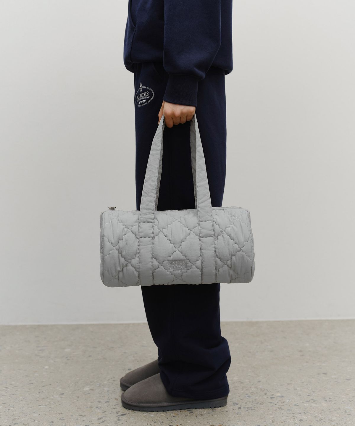 마리떼 프랑소와 저버(MARITHÉ + FRANҪOIS GIRBAUD) CLASSIC LOGO PADDING DUFFLE BAG gray