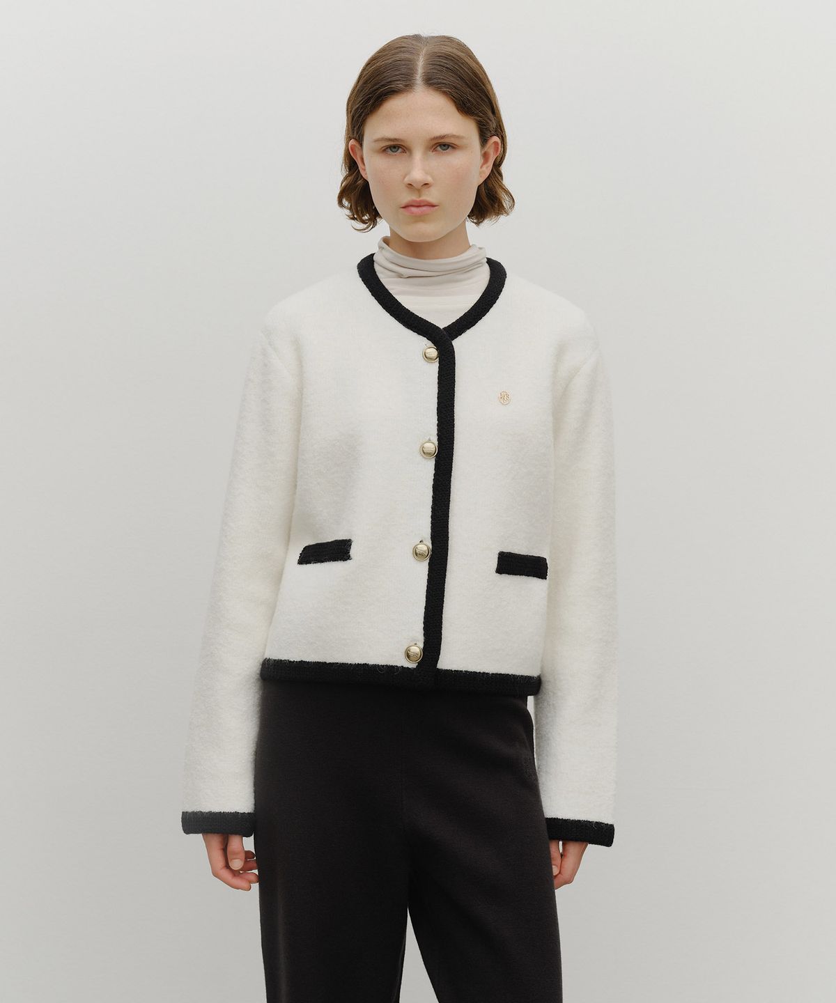 마리떼 프랑소와 저버(MARITHÉ + FRANҪOIS GIRBAUD) W BOUCLE KNIT ROUND NECK CARDIGAN ivory