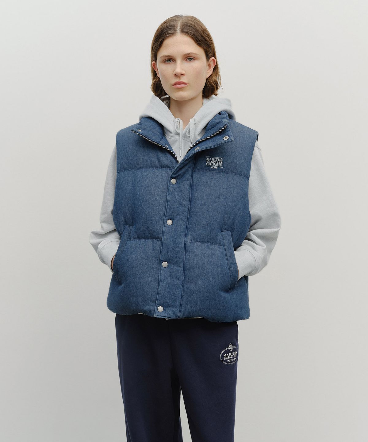 마리떼 프랑소와 저버(MARITHÉ + FRANҪOIS GIRBAUD) CLASSIC LOGO DENIM DOWN VEST dark blue
