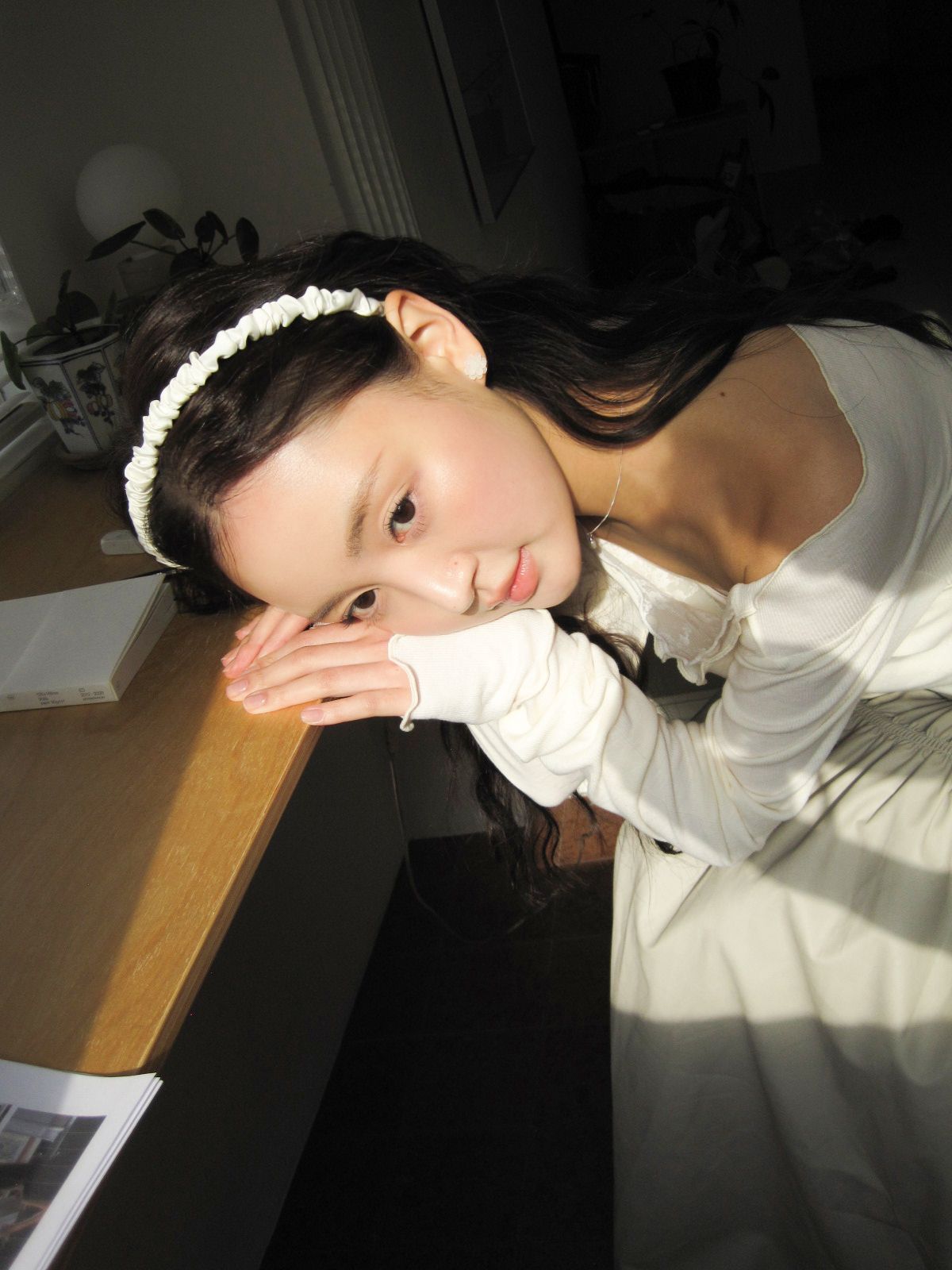 둥그런(DUNGEUREON) Even Hair band (White)