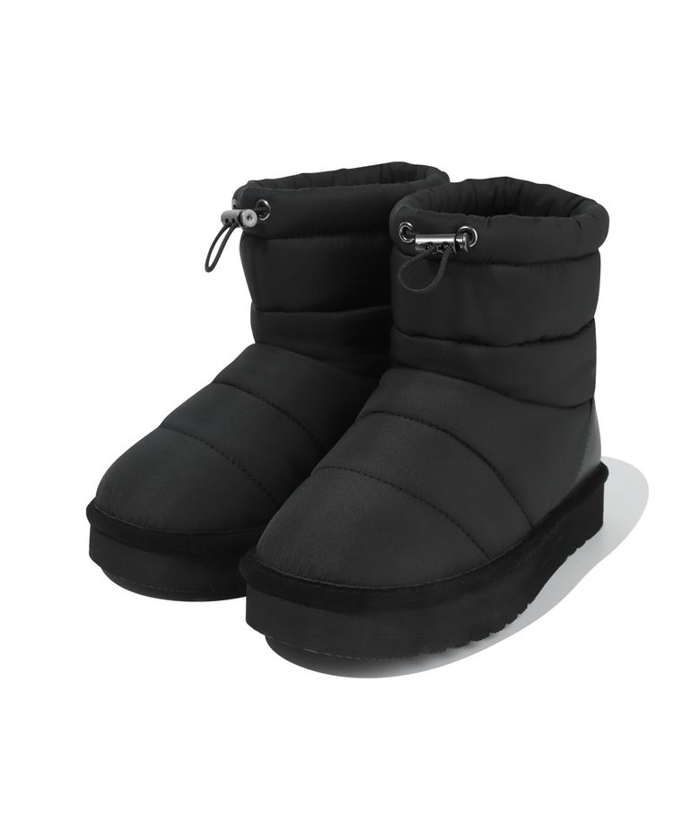 W CLASSIC LOGO PADDED BOOTS black