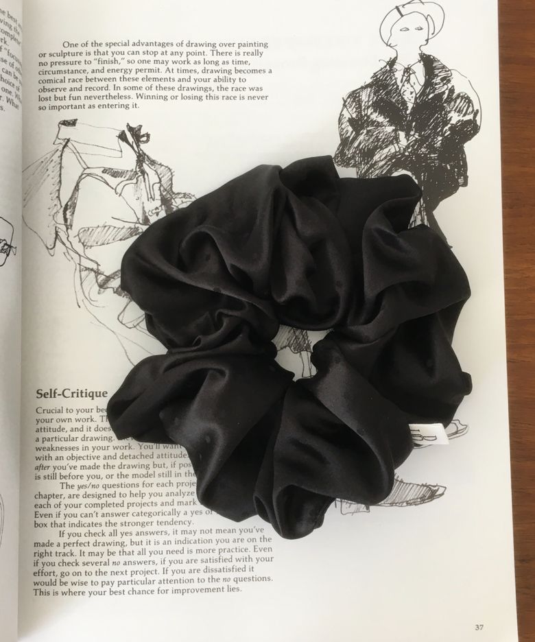 Dot Satin Scrunchie (Black)