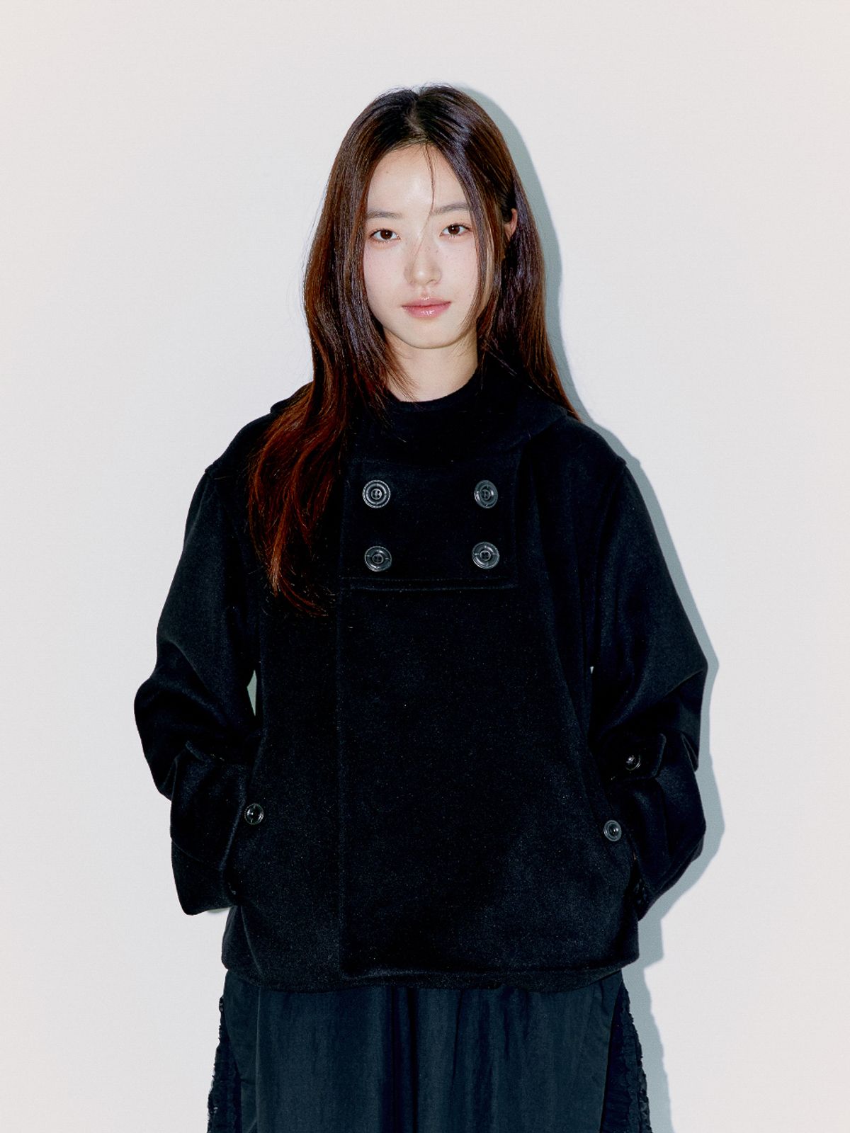 오피쉬(OAFISH) QUAD BUTTON SHORT COAT, BLACK