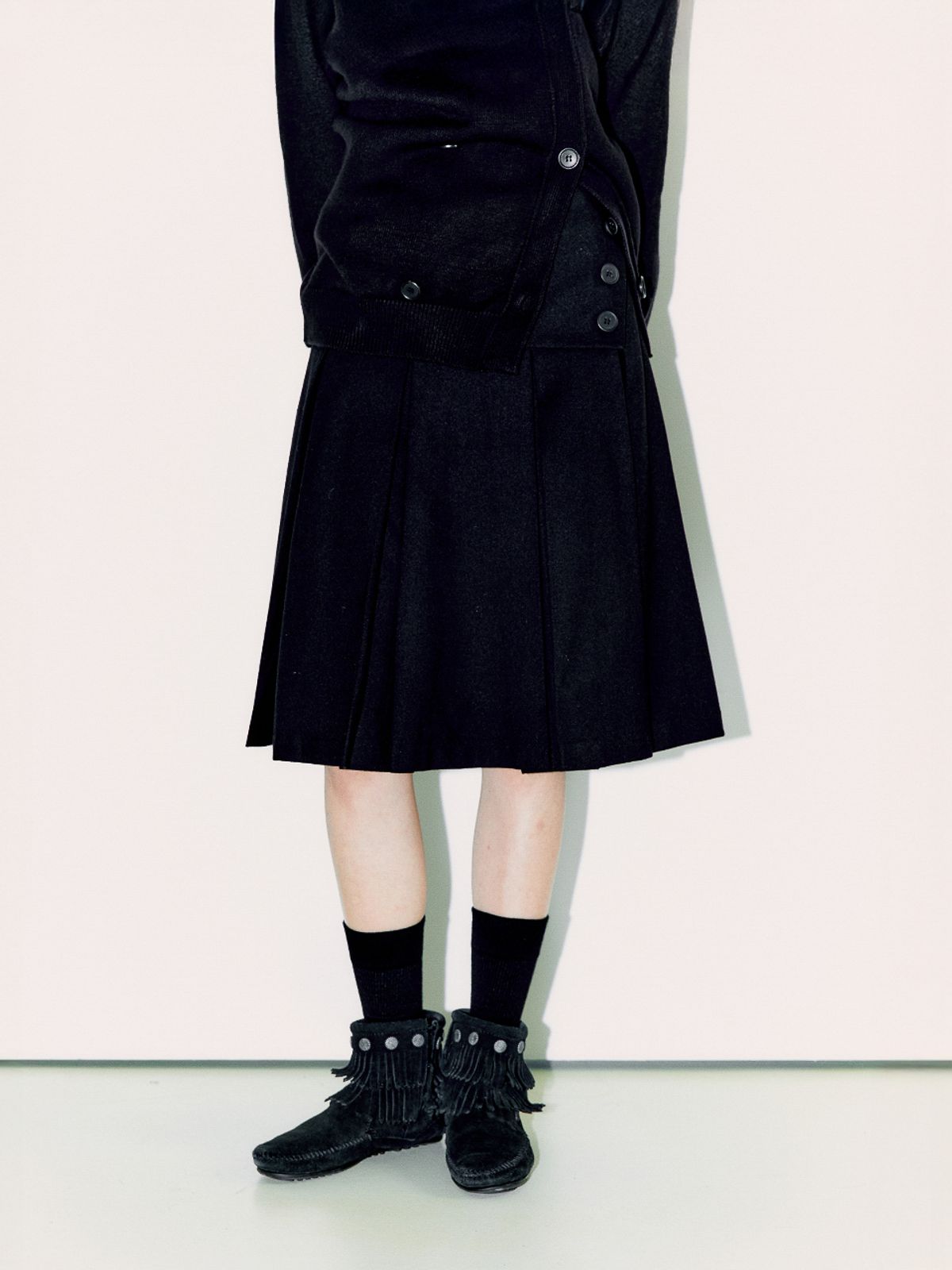 오피쉬(OAFISH) FOLDED WAIST PLEATS WOOL SKIRT, BLACK