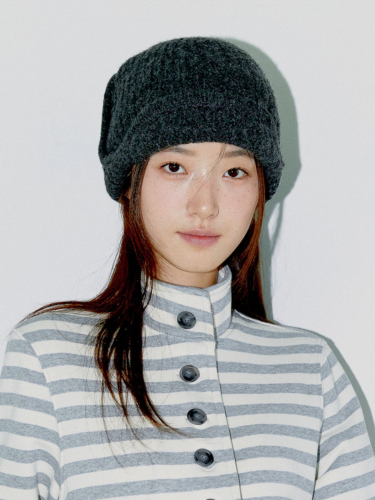 오피쉬(OAFISH) TWO-WAY EARFLAP BEANIE, CHARCOAL