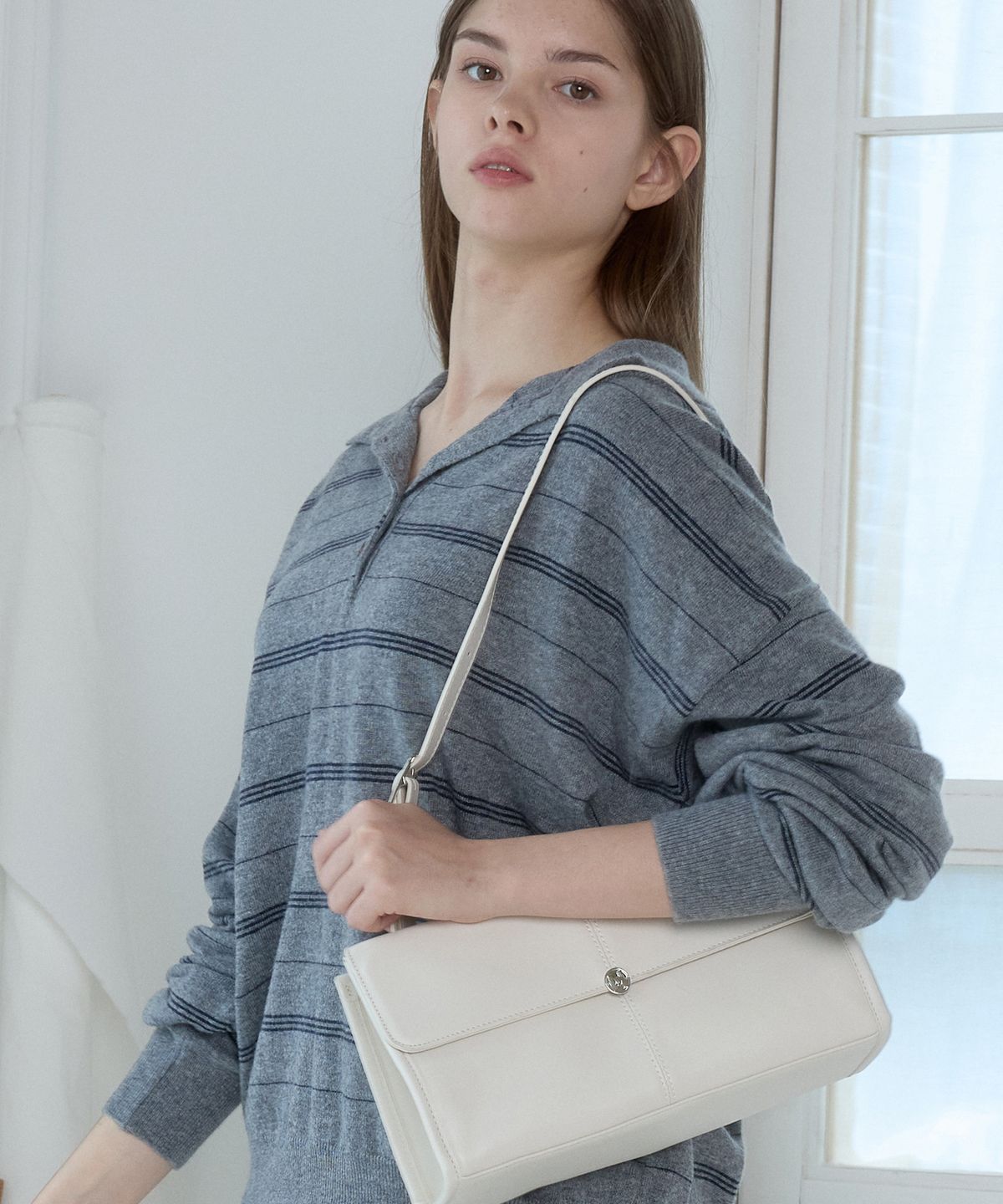 힐리오트(HEALIOTE) STITCH SYNTHETIC LEATHER SHOULDER BAG_IVORY