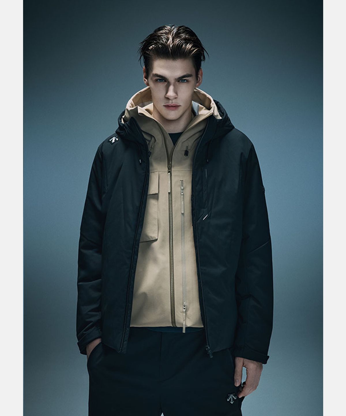 데상트(DESCENTE) 스노우스톰 경량 패딩 자켓 블랙 SQ321SPD97