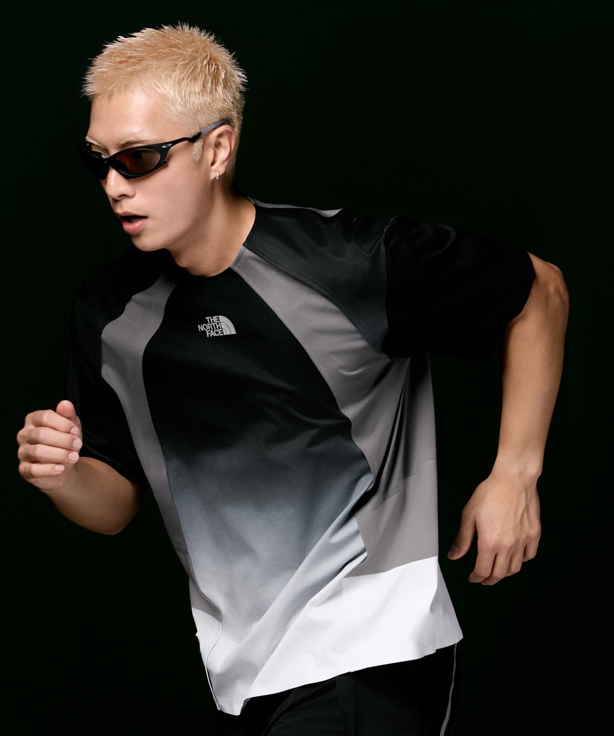 노스페이스(THE NORTH FACE) NT7UR53J 노벨티 스피드온 반팔 라운드티 BLACK