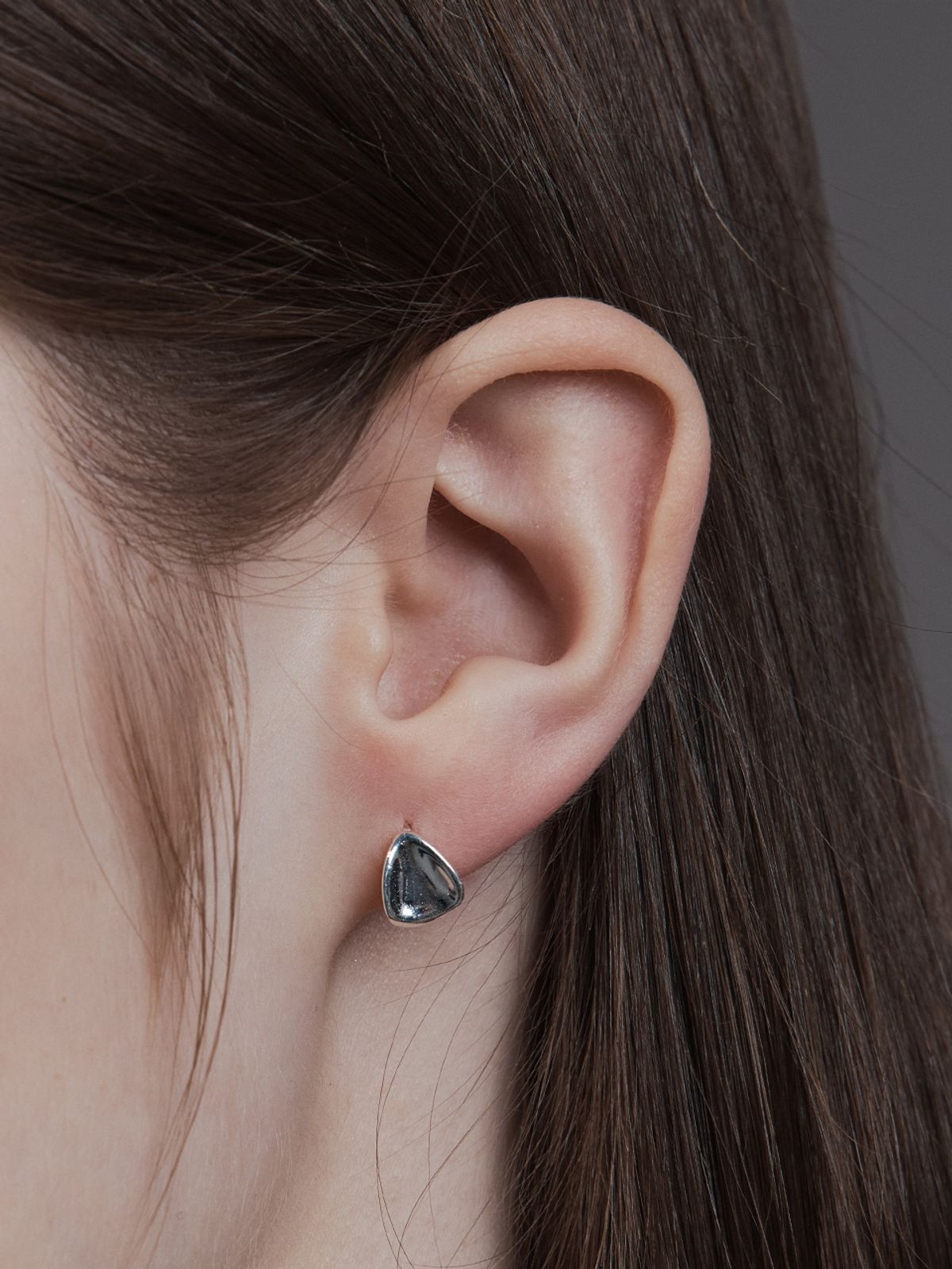헤이(HEI) [sv925] flat half-dome hoops earring