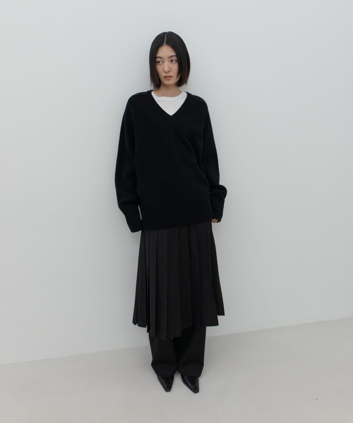 MUSINSA公式 | GBH APPAREL PLEATS SKIRT PANTS / BLACK