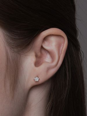 [sv925] white moonstone studs earring