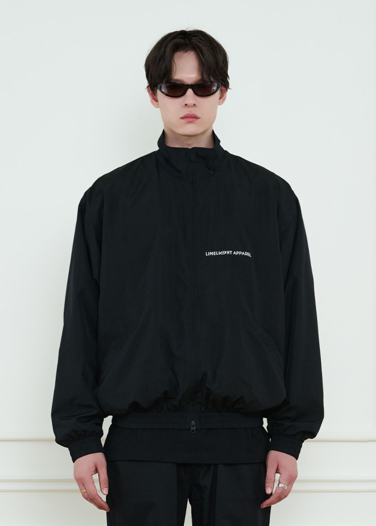 라임라잇 어패럴(LIMELIGHT APPAREL) 어패럴 립스탑 오버사이즈 2WAY 윈드브레이커 (블랙/화이트)