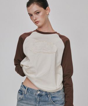 디어 아플리케 래글런 티셔츠 (브라운)