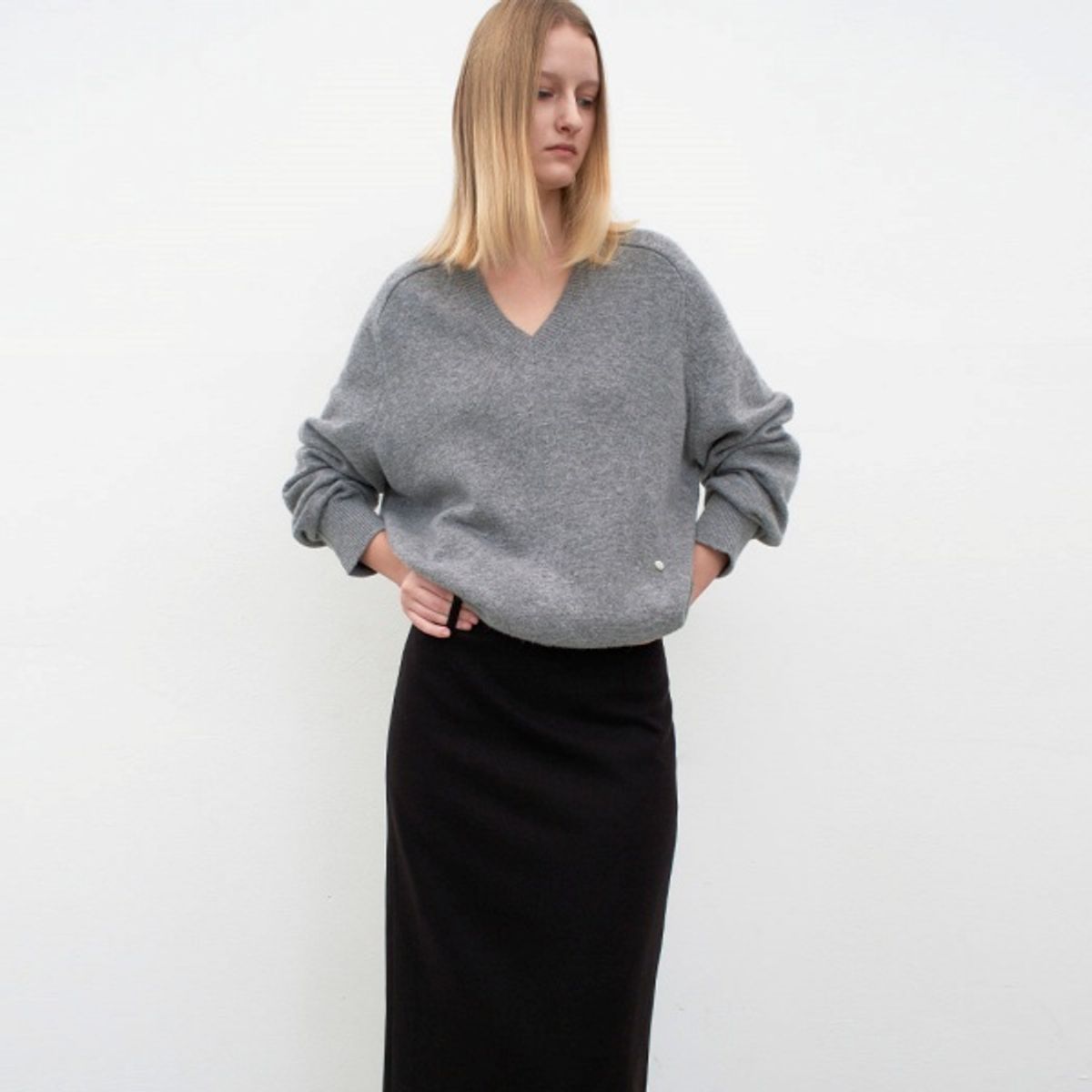 아틀리에 나인(ATELIER NAIN) ESSENTIAL V-NECK OVERFIT KNIT(T-7151)