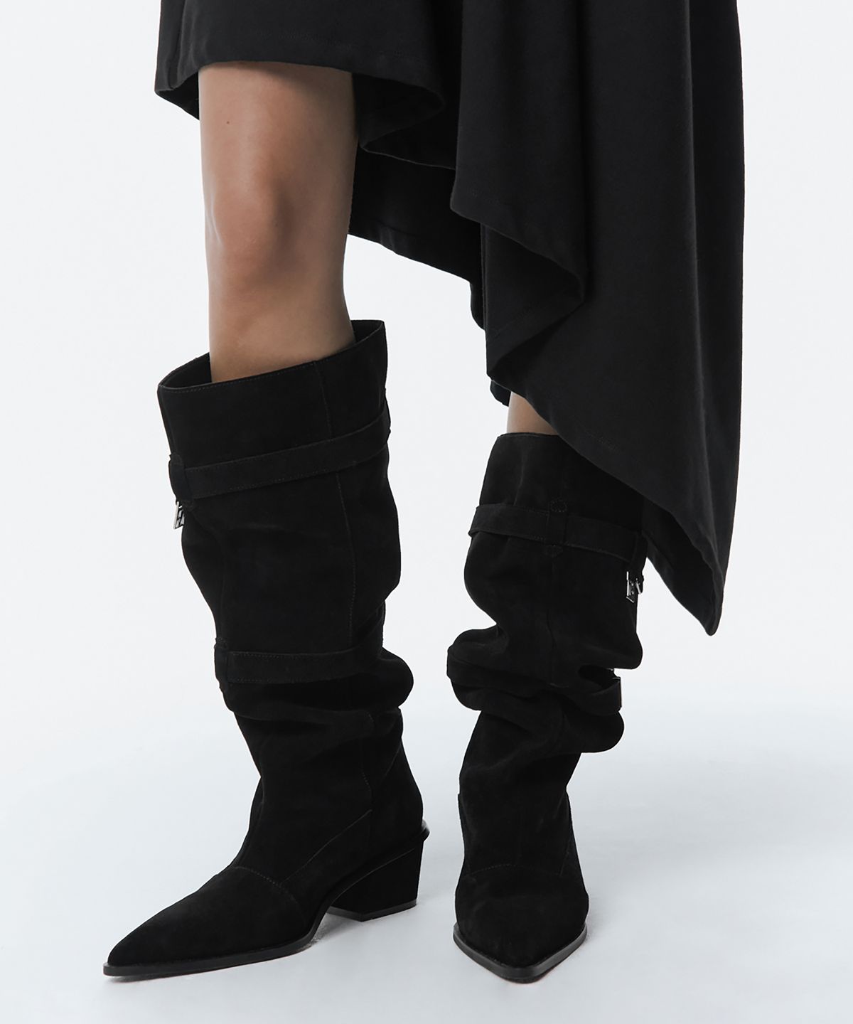 트리밍버드(TREEMINGBIRD) Suede Slouch Belted Long Boots [ Black ]