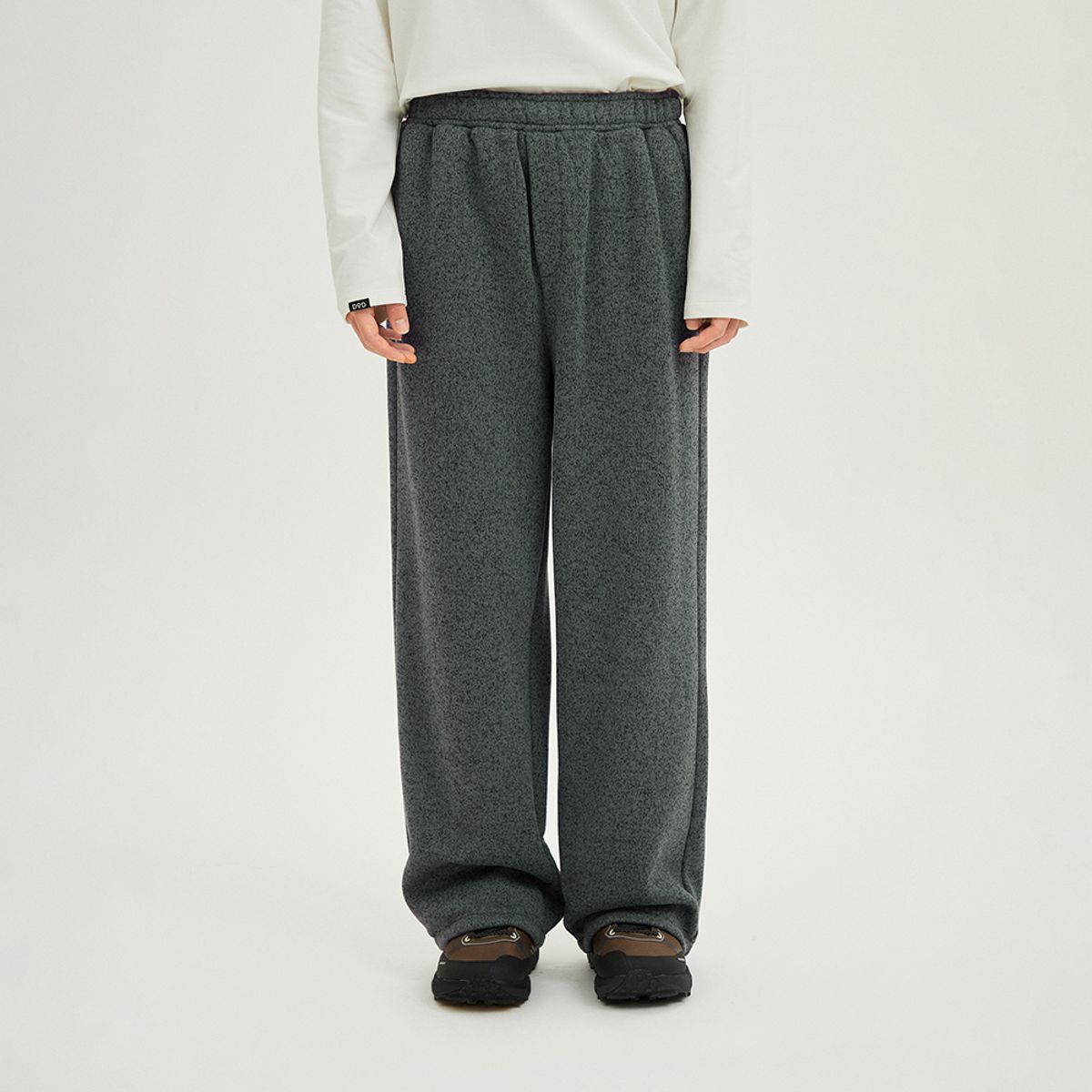 디오디(DOD) 템프니트 레귤러핏 스트레이트 팬츠(D.CHARCOAL GREY)