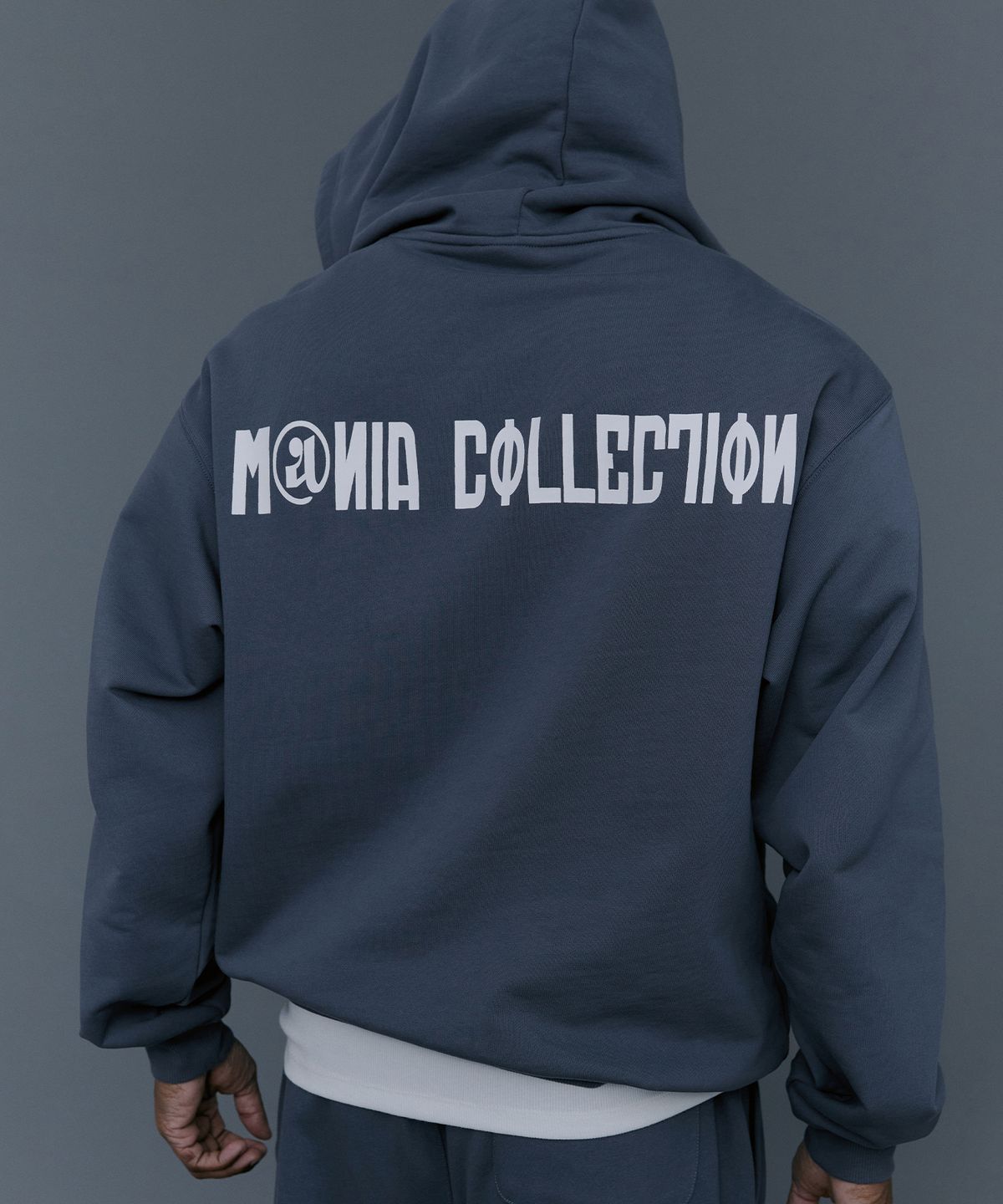 엠페브(MFAV) 매니아 아카이브 셋업 후디 네이비