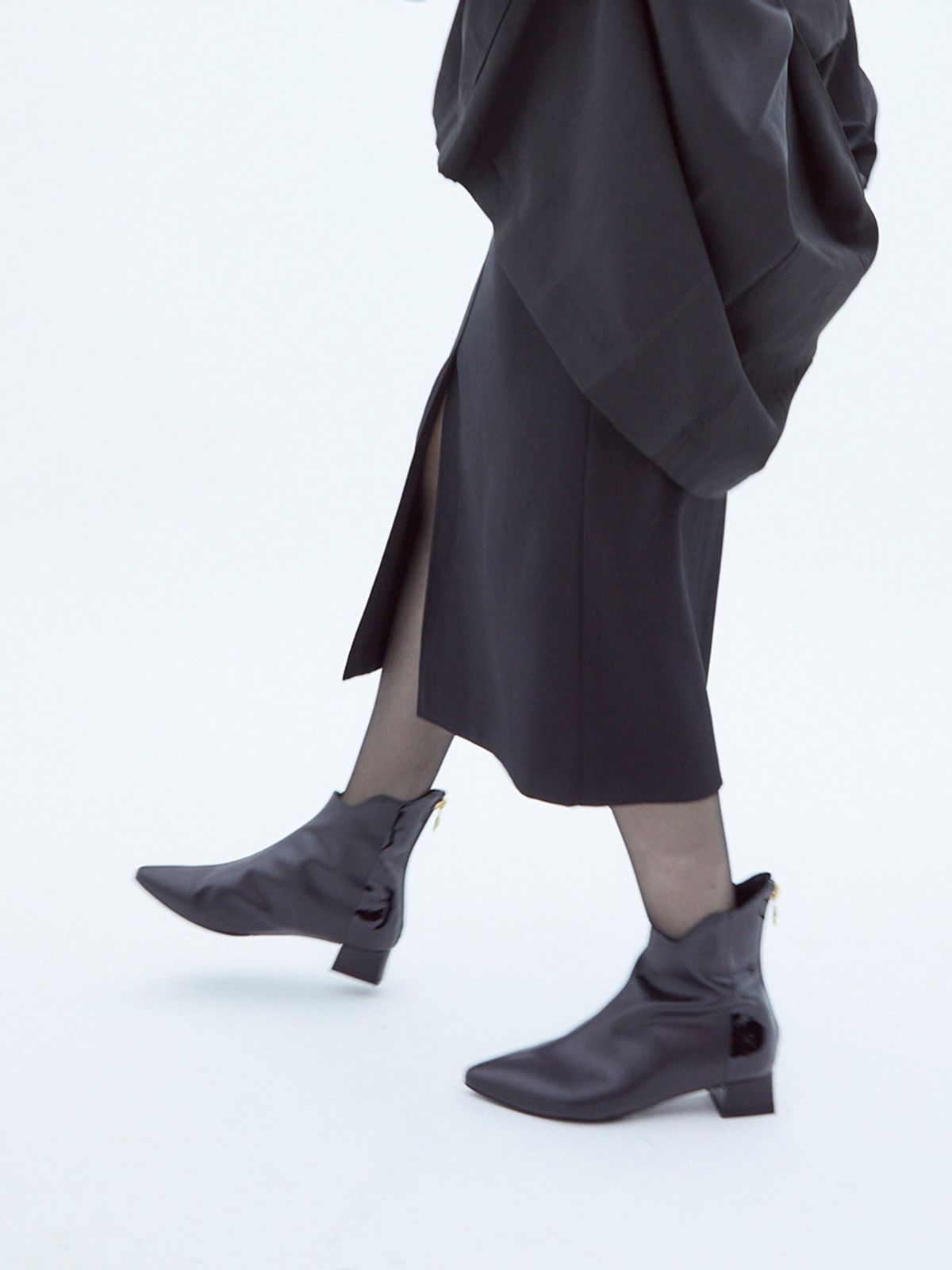 백오브더문(BACK OF THE MOON) kiko ankle boots_black