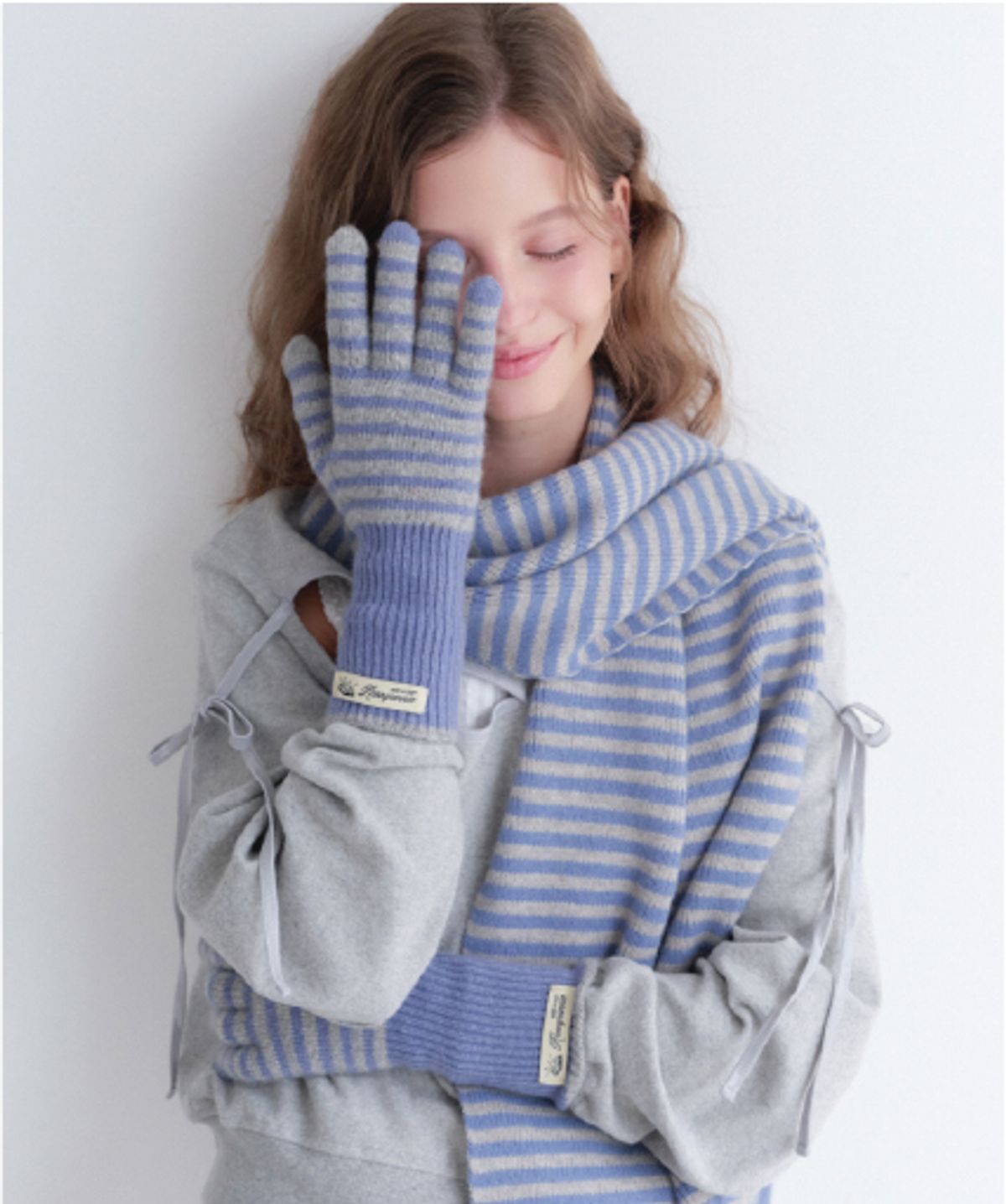 래니래니(RENNYRENNIE) STRAW STRIPE LONG GLOVES - 스트로우 스트라이프 장갑 [ BLUE / GRAY ]