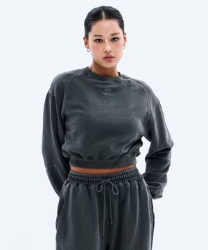 피그먼트 다잉 크롭 스웨트셔츠 (CHARCOAL)