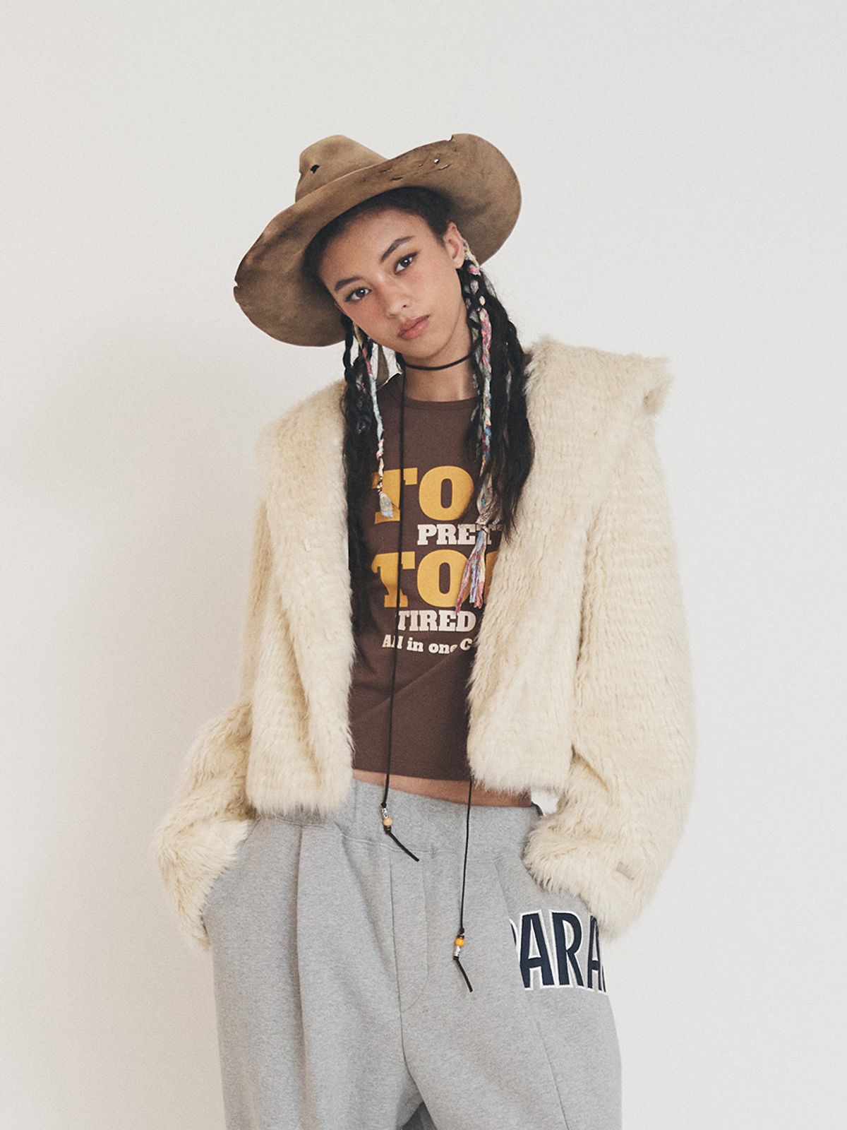 에즈이프 캘리(ASIF CALIE) HOODED FUR JACKET IVORY