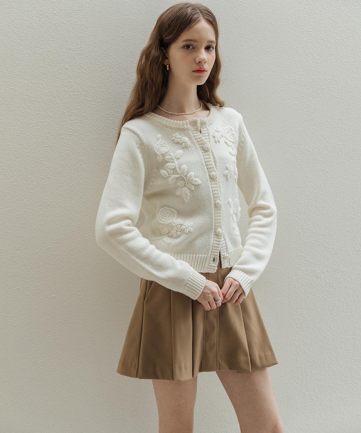 로트르드민(LAUTREDE MIN) Cozy Ivory knit cardigan