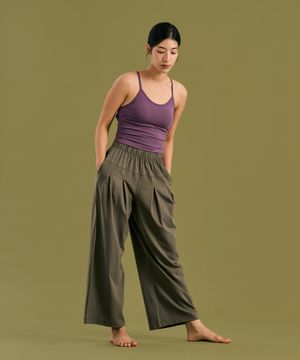 Whispering Tuck Pants (Khaki Brown)