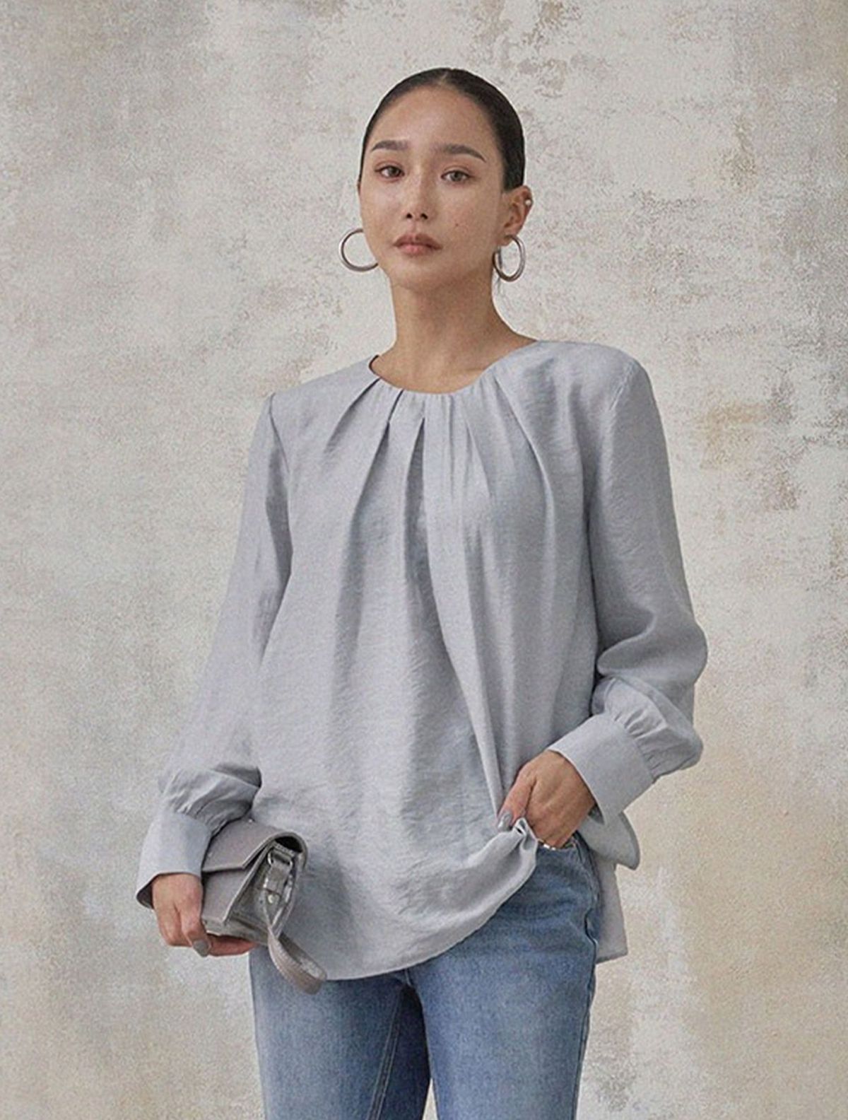 메무아(MEMUA) 알레 풀셔링 블라우스
