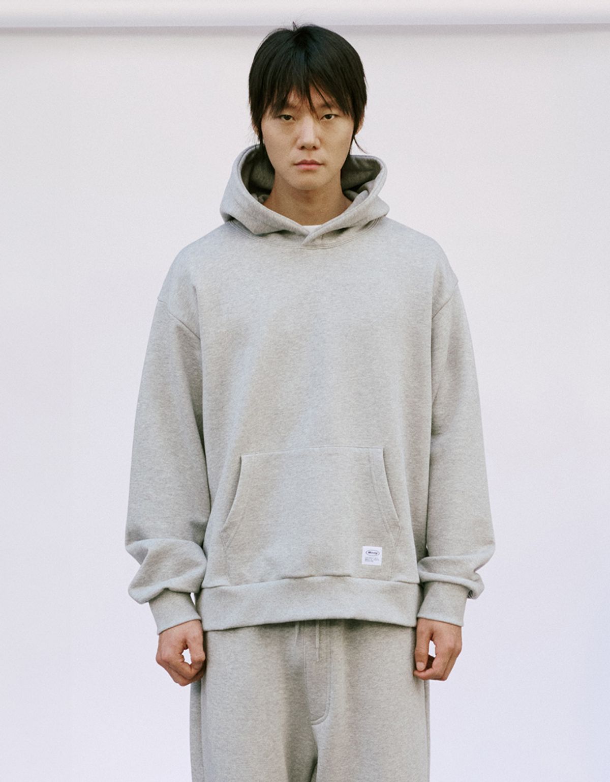 엠엠엘지(MMLG) [Mmlg] ESSENTIAL CIRCLE HOODIE (ASH GREY)